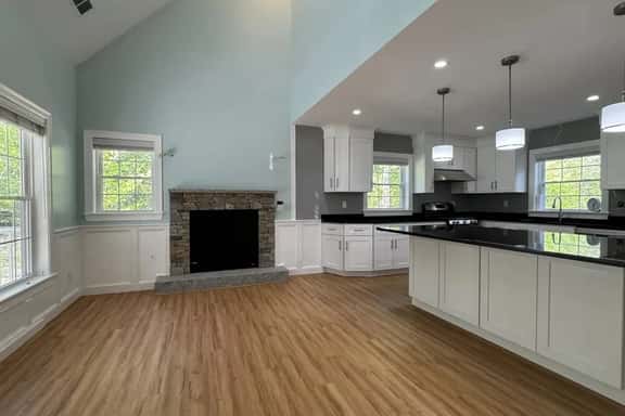 Moody Modern Retreat - Image 1